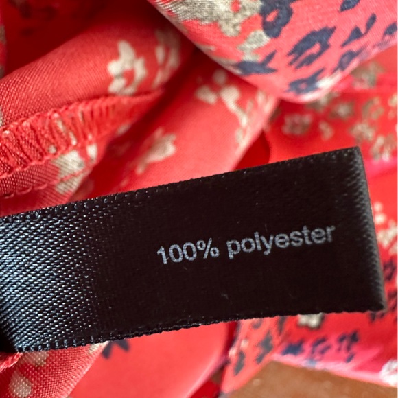 The Limited shiny red sleeveless top, size M - Picture 6 of 6